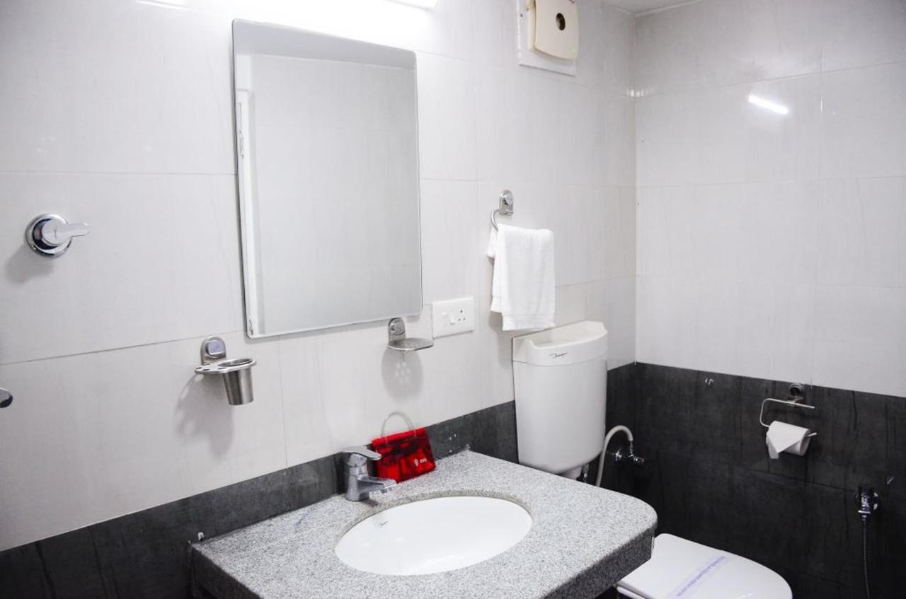 פונה Oyo 6429 Hotel Pearl מראה חיצוני תמונה